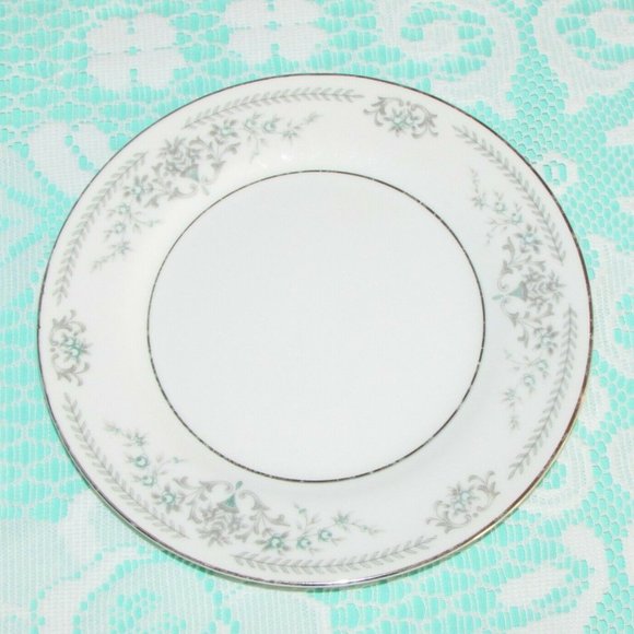 BANBURY INN Fine China Bread Plate Vintage Dinnerware Floral - Picture 3 of 5